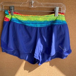 Saucony running shorts size M